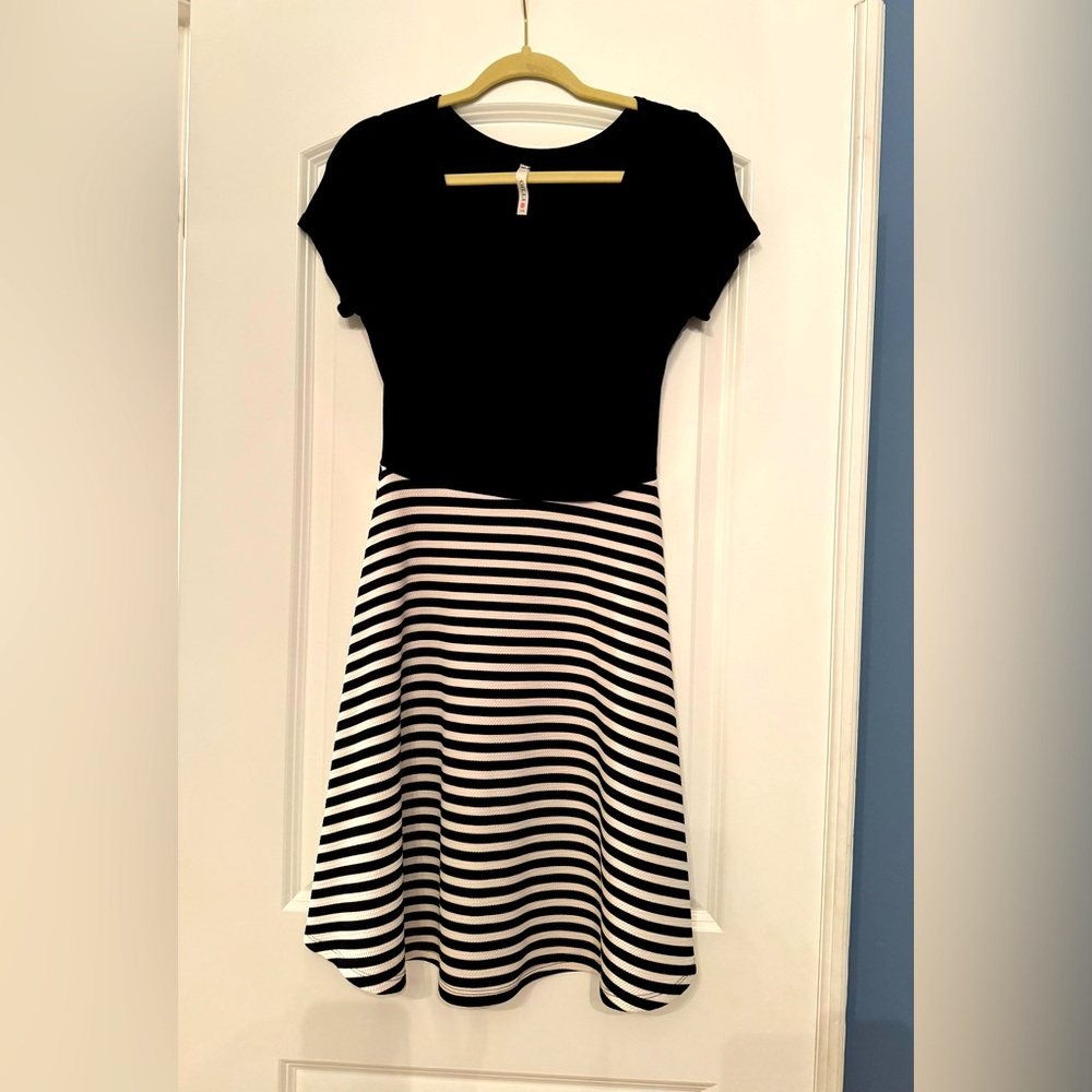 Gilli dress. Size medium.